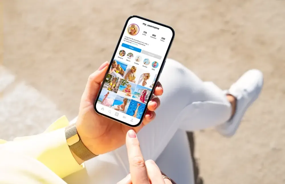 Tela do Instagram exibindo feed usado para criar posts que vendem